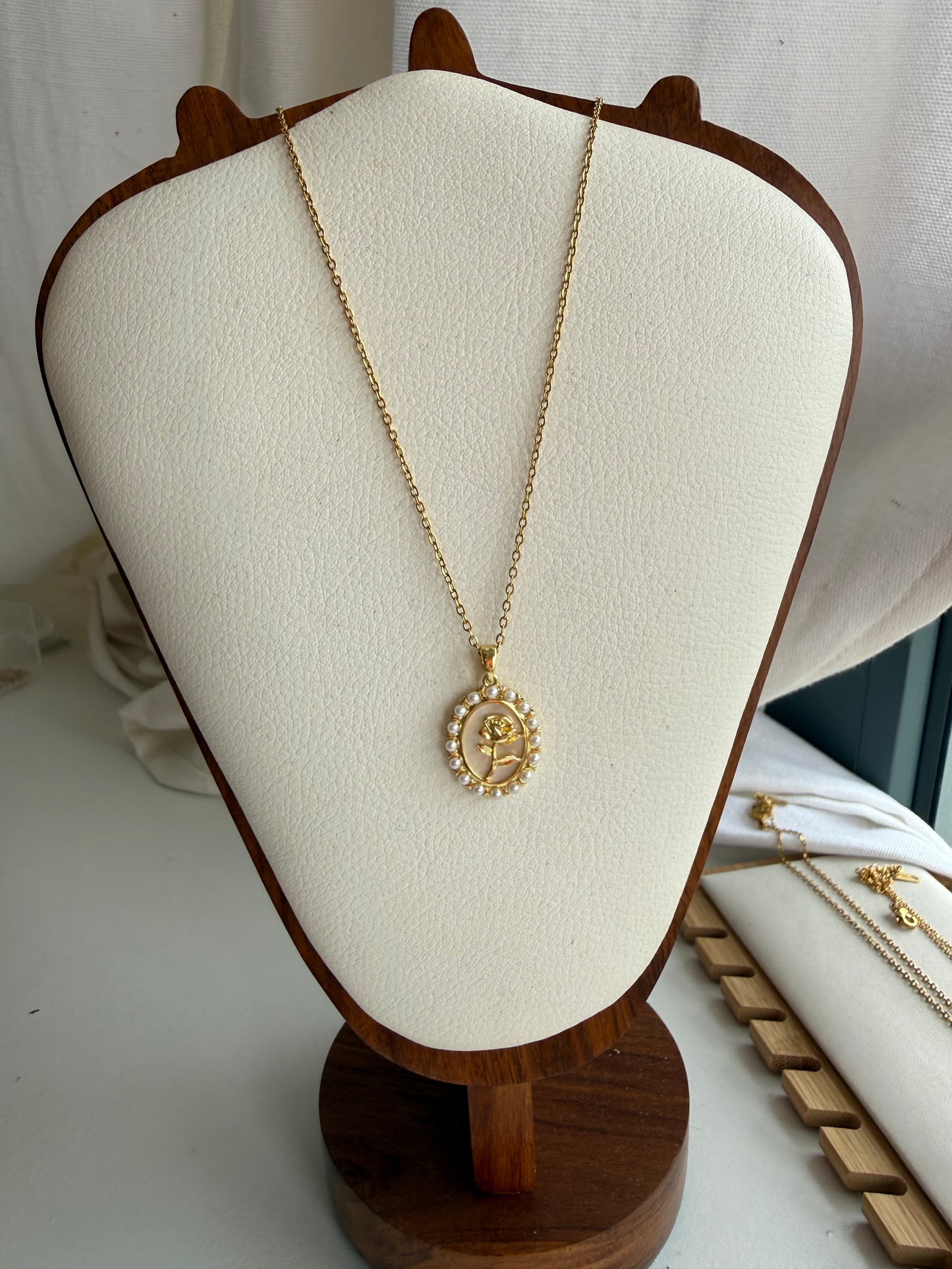 Melissa-Floral Necklace