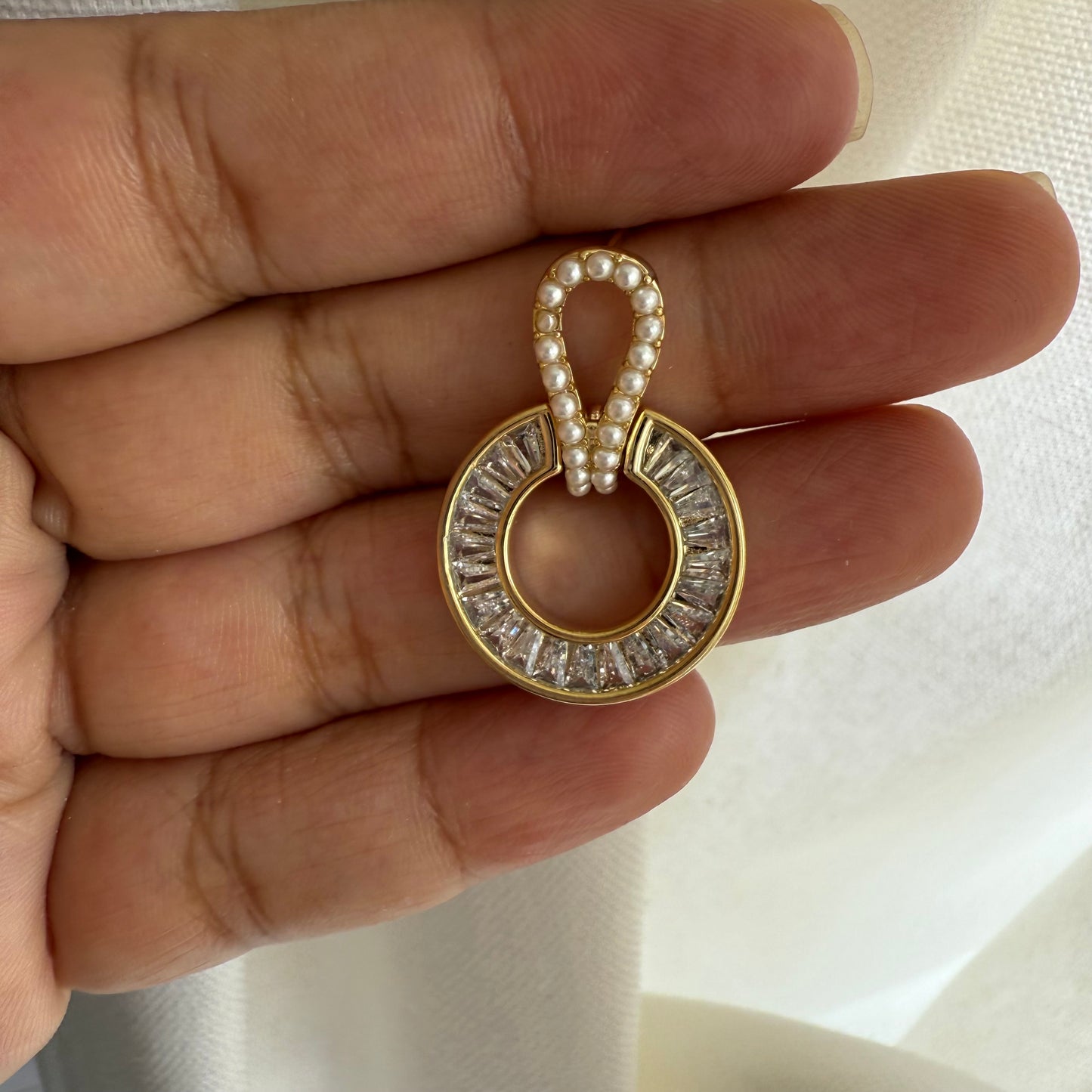 Classic Pearl Drop earrings