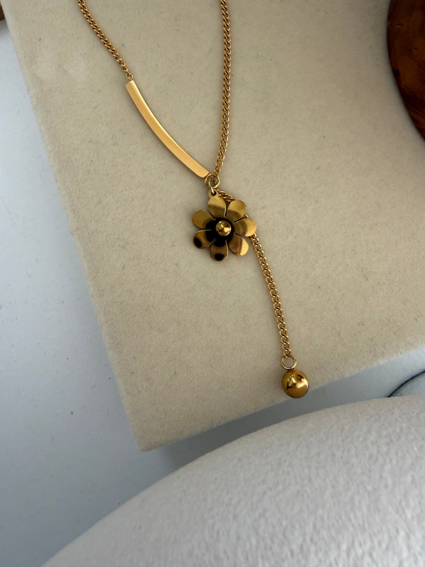 Melia-Floral Necklace