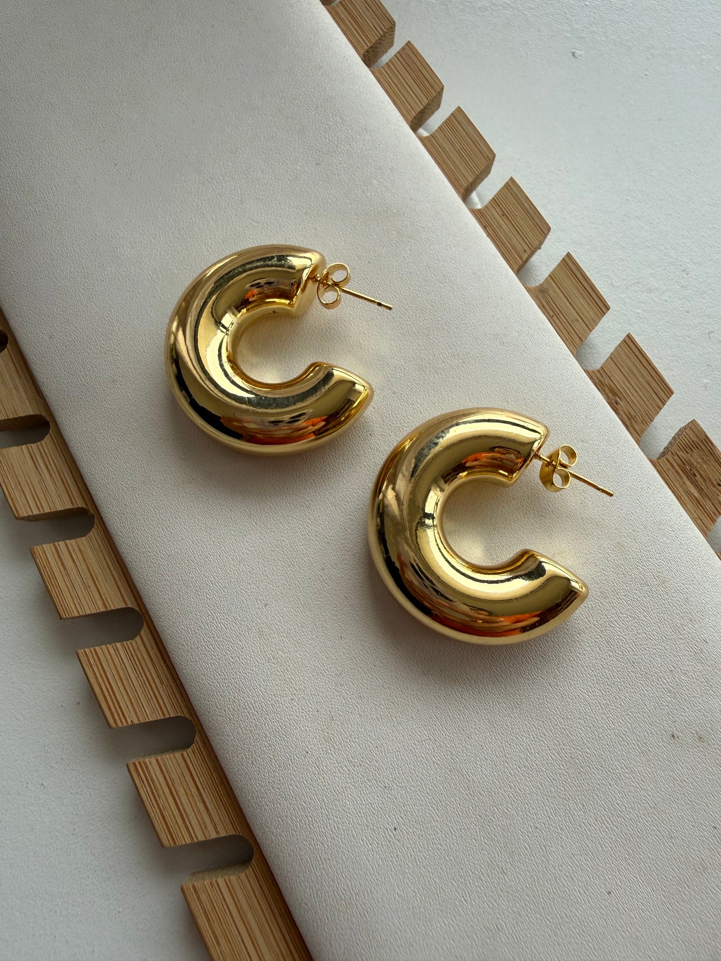 Marisa Classic Hoops