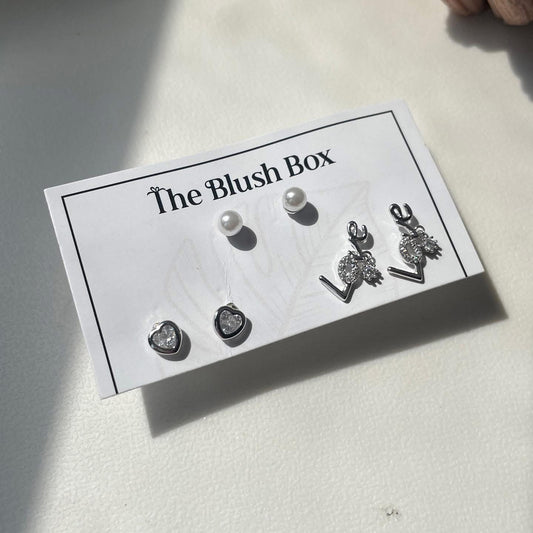 Love stud earrings (set of 3)