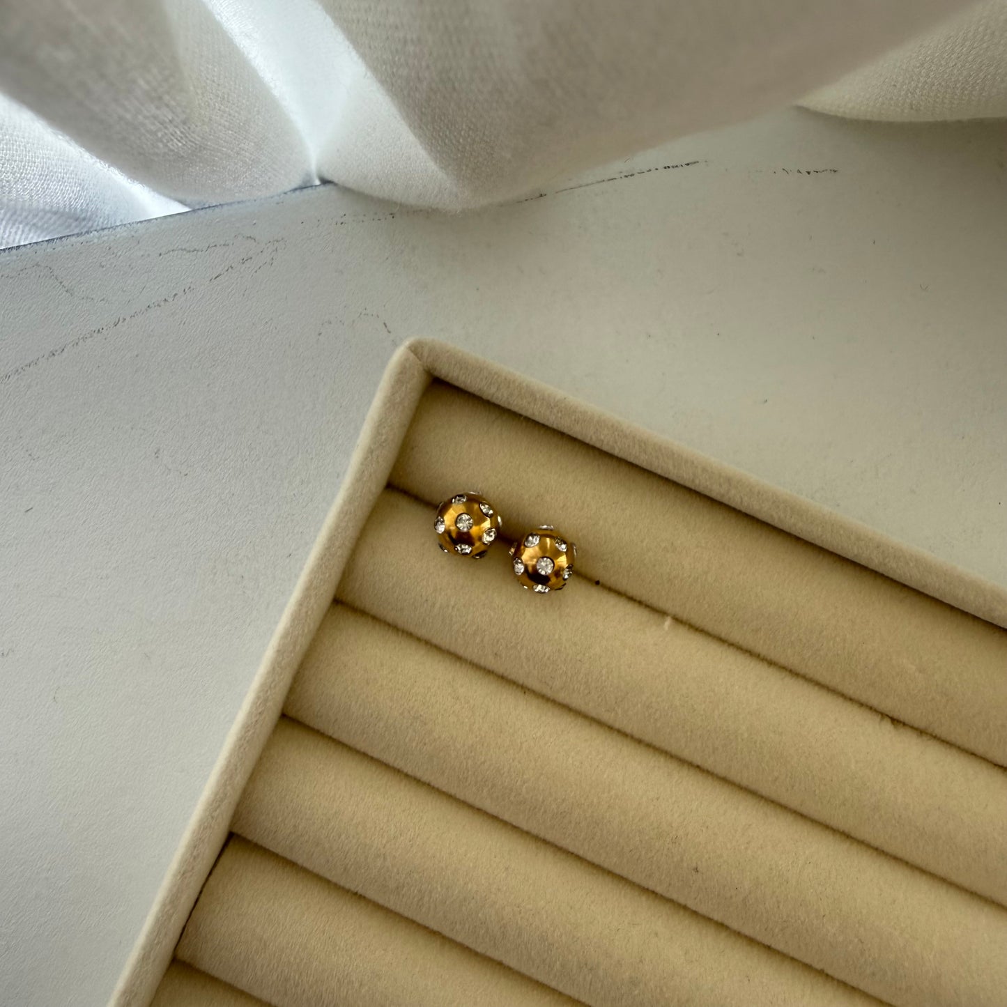 Gold Vintage Round Stud Earrings