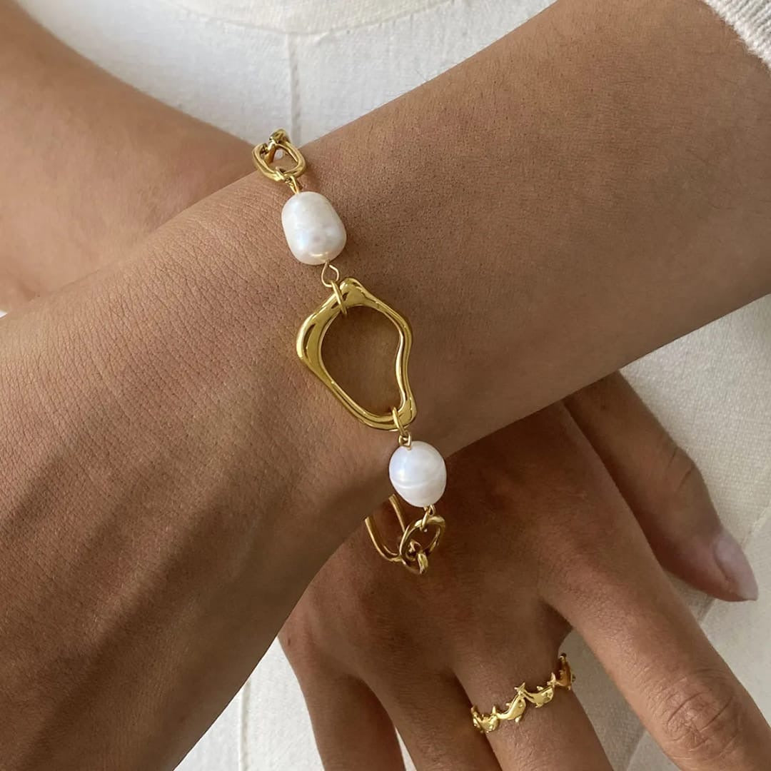 Pearl & Gold Link Bracelet
