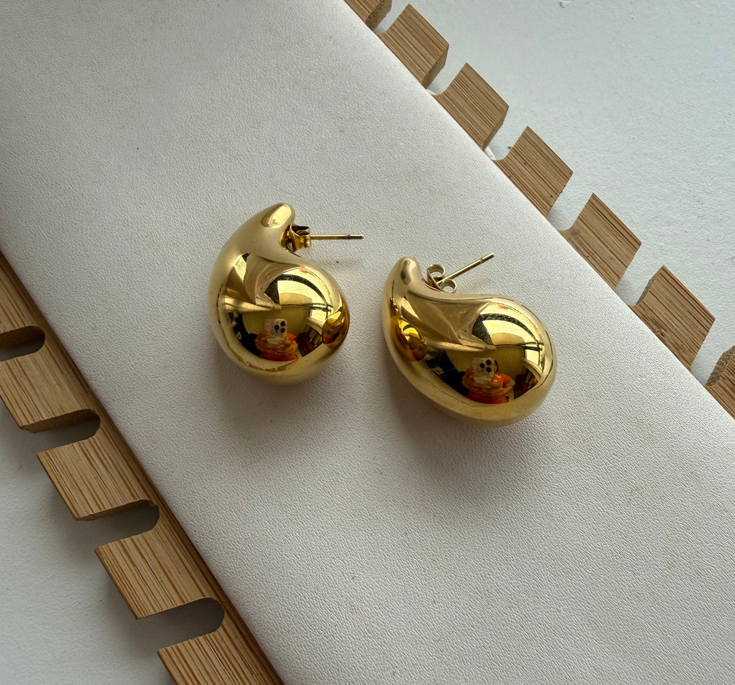 Croissant Stud earrings